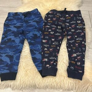 Joe Fresh Blue Camouflage & Children’s Place Automobile Design Sweatpants in 4T
